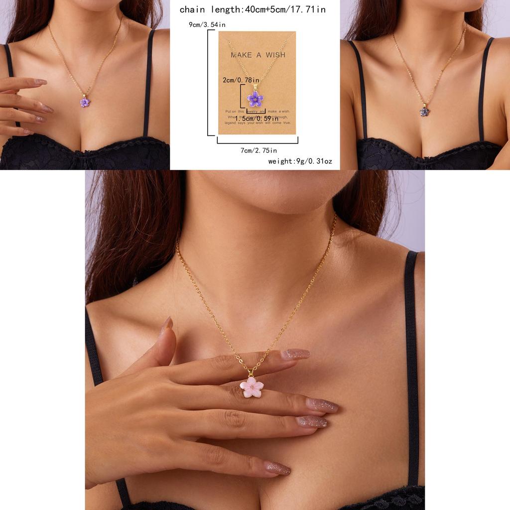 Fashion Floral Pendant Necklace For Women In Spring With Alloy Material And Elegant Design