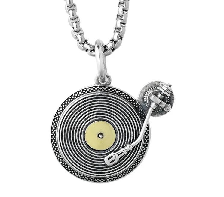 Hip Hop Vinyl Record Player Pendant Necklace, Trendy Couple Style, Personalized Versatile Sweatshirt Chain