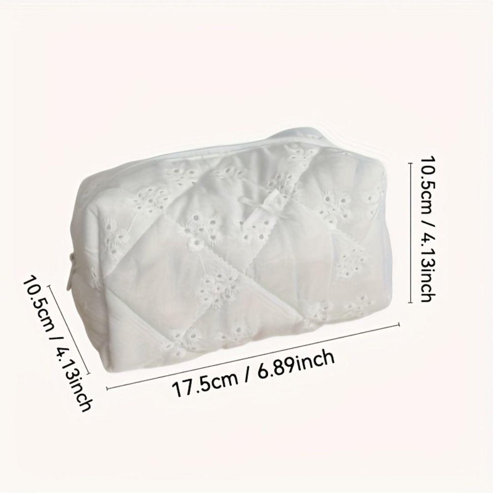 INS Quilted Makeup Bag Elegant Bow White Lace Travel Storage Bag Floral Embroidery Cosmetic Bag Travel Toiletry