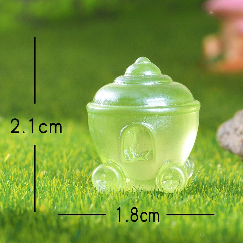 

Микро-ландшафт Кареты-какашкиКристальные Светящиеся Садовые Украшения Офис Автомобиль Смола Маленькие Украшения зелёный