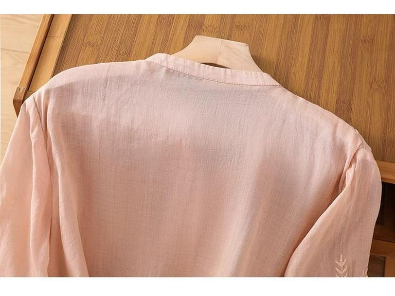 2025 Summer Women's V-Neck Cotton Linen Embroidered Loose Short Sleeve Plus Size Top