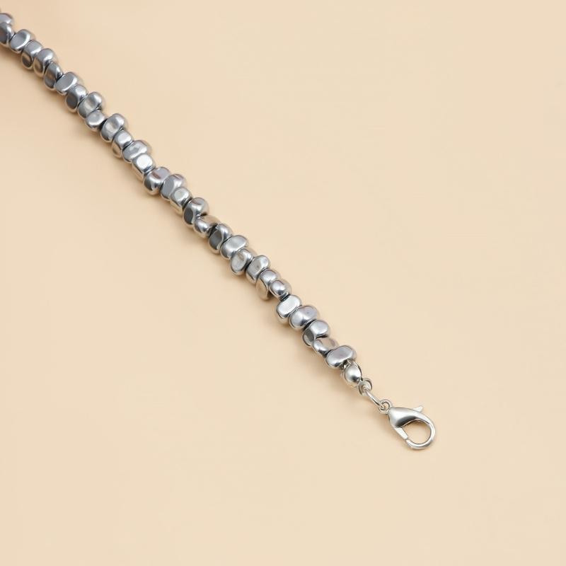 Herzanhänger-Halskette mit unregelmäßigen Perlen, handgefertigte Perlen-Schlüsselbeinkette für Dinnerpartys und Valentinstag