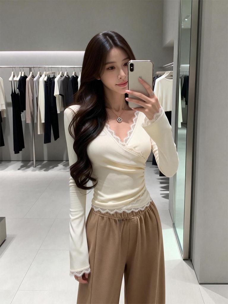 Elegant Lace V-neck Long Sleeve Slim-fit Top for Women - Early Autumn Collection