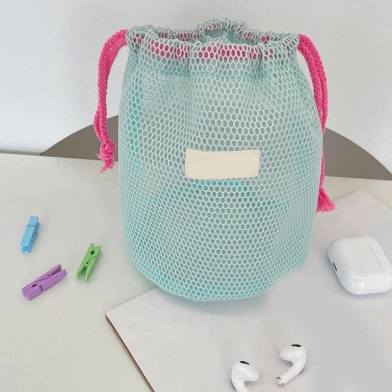 Fashionable Mesh Travel Toiletry Bag with Quick Closure Practical Polyester Cosmetic Pouch for Daily Commute and Outdoor Use