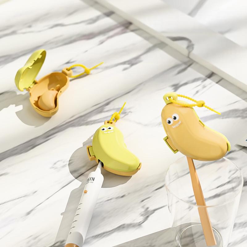 Portable Toothbrush Holder Creative Shaped Toothpaste Dispenser Toothbrush Bristles Dust-proof Cover Travel Toothbrush Storage