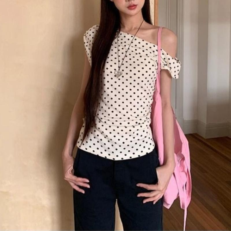 Retro Beige Black Polka Dot Slim-Fit Short-Sleeved Sexy Skew Collar Off-Shoulder T-Shirt Summer Korean Style Fashion Casual Top