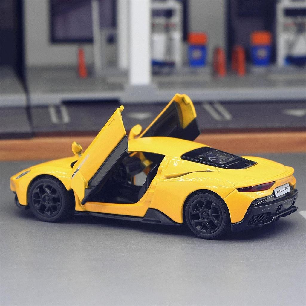 Maserati MC20 Supercar 5 Inch Metal Car Simulation Exquisite Diecast & Toy Vehicle RMZ City 1:36 Alloy Model Gifts For Children