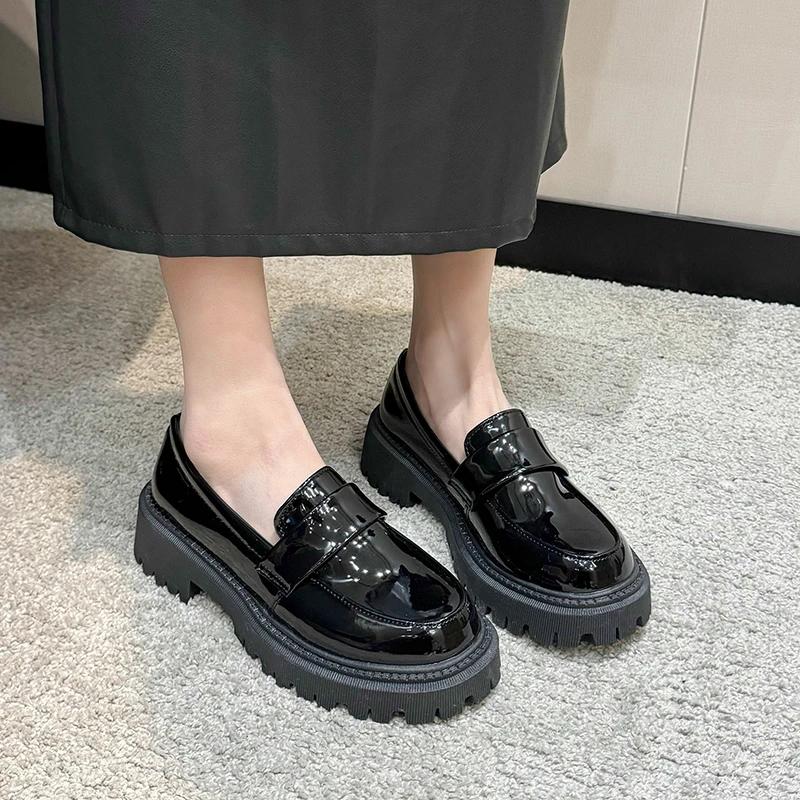 

Лакированные туфли-оксфорды для женщин, модные туфли без застежек, туфли на платформе и квадратном среднем каблуке, женские мокасины больших размеров 35 чёрный
