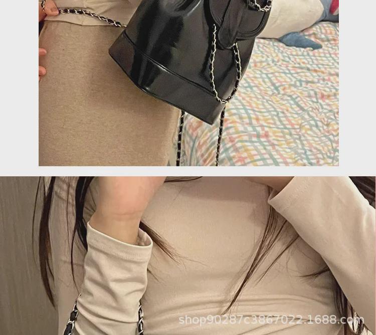 Korean Mini Fragrance-Style Waxed Leather Chain Backpack for Women and Students