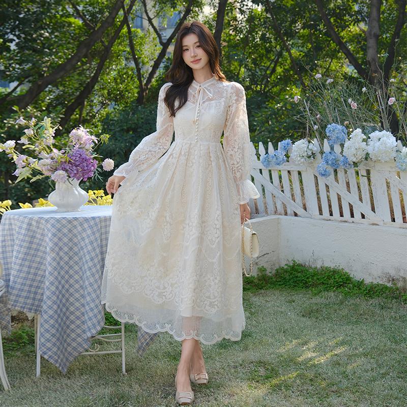 Elegant Lace Dress Women Mesh Embroidery Lanetern Sleeve Elegant Vintage Long Robe Holiday Prom Party Dresses