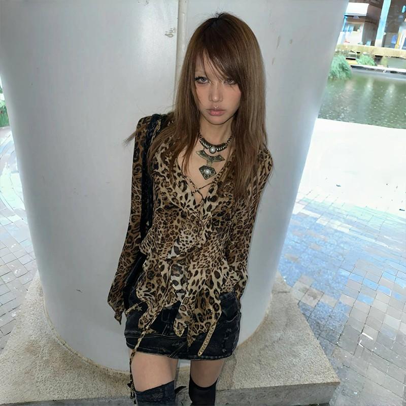 VAYLA Japanese Y2k Leopard Print Shirt Vintage Harajuku Ruffled Blouses Grunge Aesthetics V-neck Irregular Shirt Trashy 90s