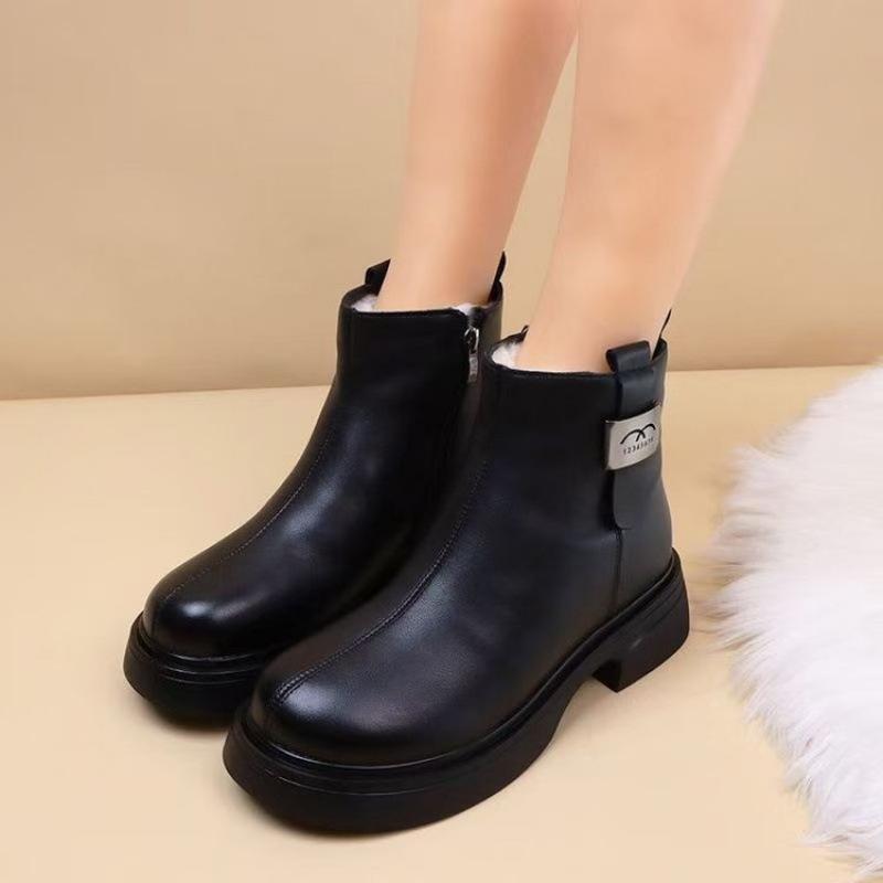 Winter warm cotton boots Winter integrated snow boots Padded boots Medium non-slip large cotton shoes