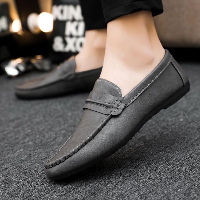 Man Casual Shoe Business Round Toe Moccasin Leather Shoes for Men Soft Flat Dress Loafers Formal Black Comfortable Fashion