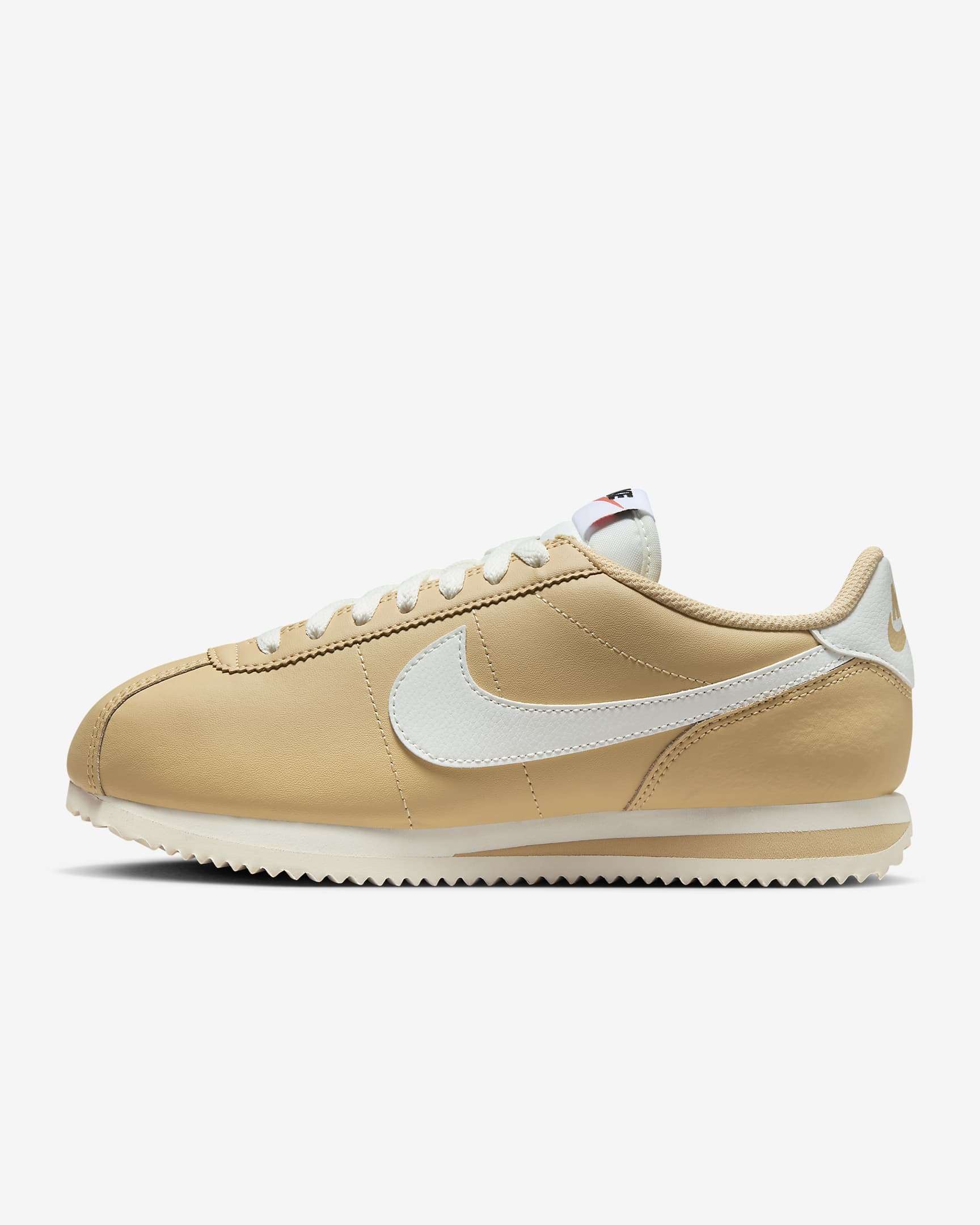 

Кожаные женские туфли Nike Cortez DN1791-200 Женские кроссовки