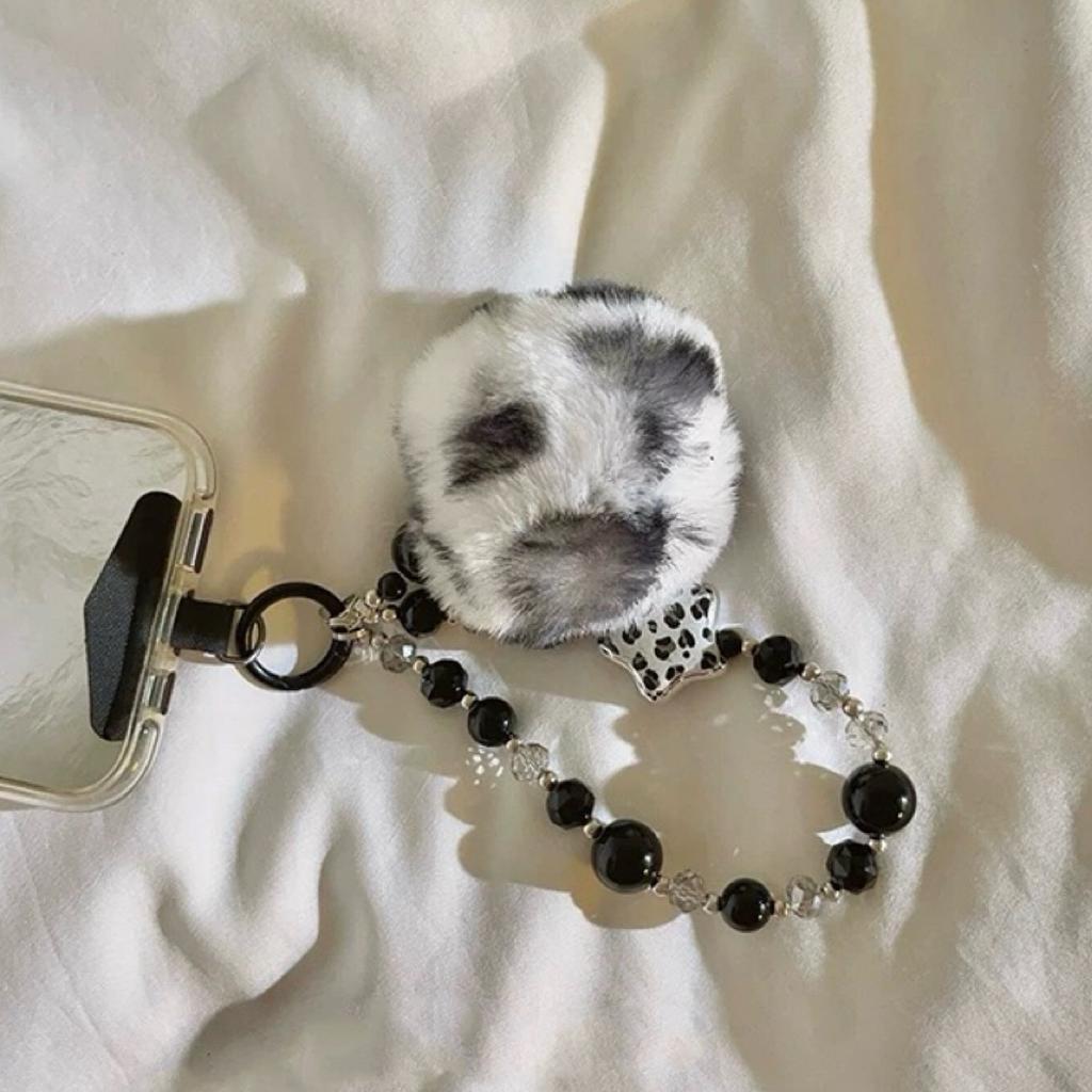Vintage Personalized Fur Ball Pendant Leopard Print Bead Bracelet Suitable For Universal Ccd Headphone Keychain