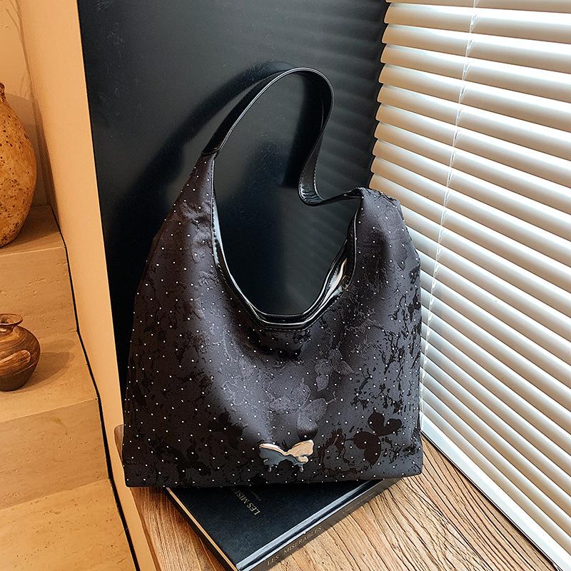 Large Capacity Underarm Bag Women's New Fashion Bow Portable Shoulder Bag Casual Commuter Tote Bag