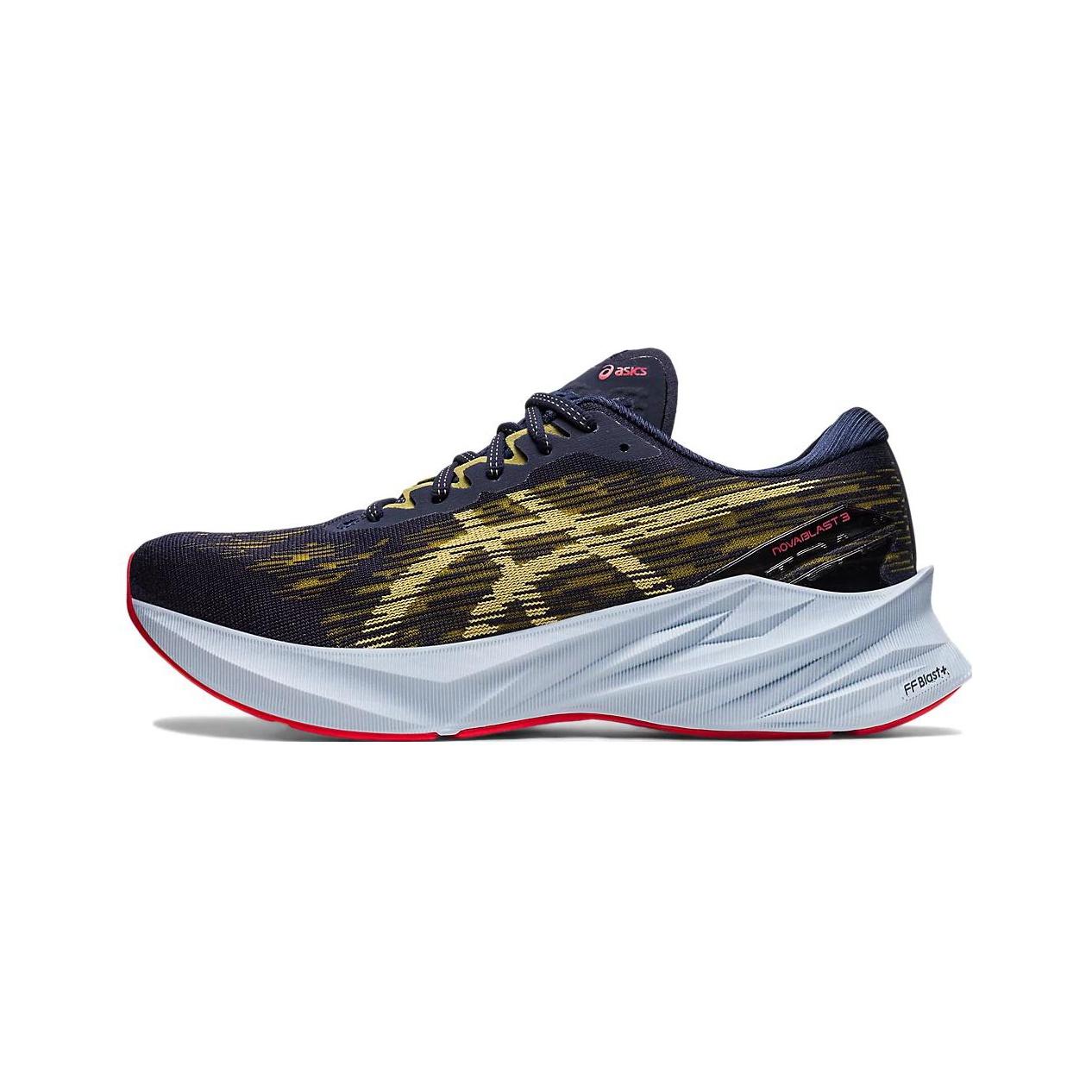 

кроссовки Male Asics Novablast 3 Running shoes 1011B458-402