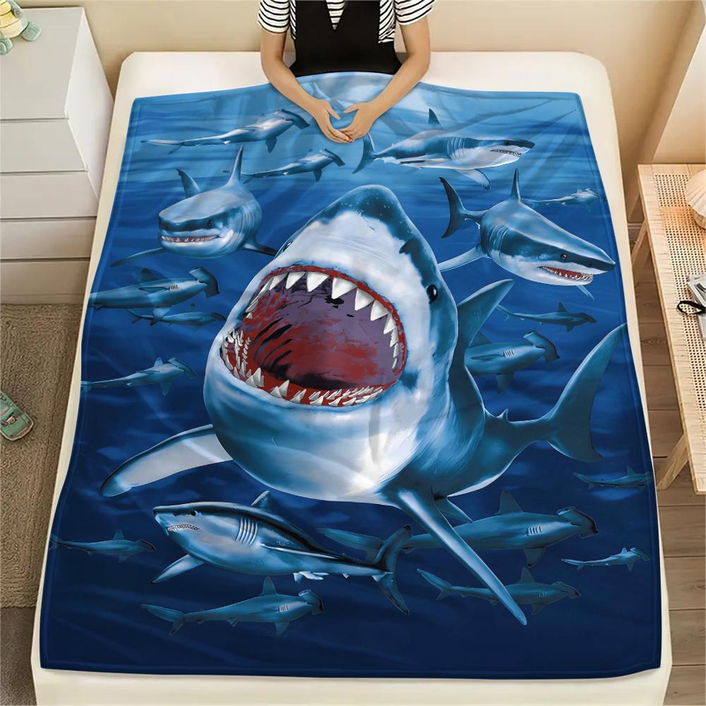 1Pc Turtles Octopuses Print Flannel Blanket, High quality Comfortable for All Seasons, Home Decor, Warmth and Comfort, Perfect for Gifts