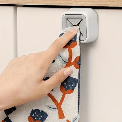 Stanzfreier Handtuchhalter mit Stecker Badezimmer-Organizer-Ablage Handtuchaufbewahrung Waschlappen-Klammer Badezimmerzubehör Küchenzubehör