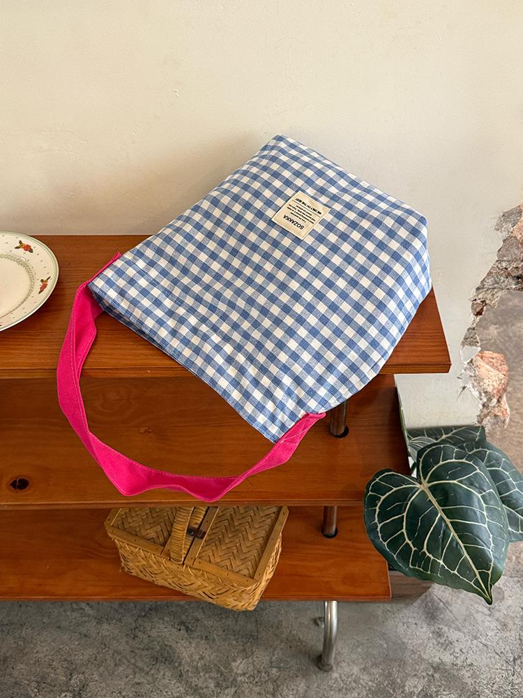 Korean niche canvas bucket bag 2025 new trendy bag contrasting color plaid shoulder bag literary commuter tote bag