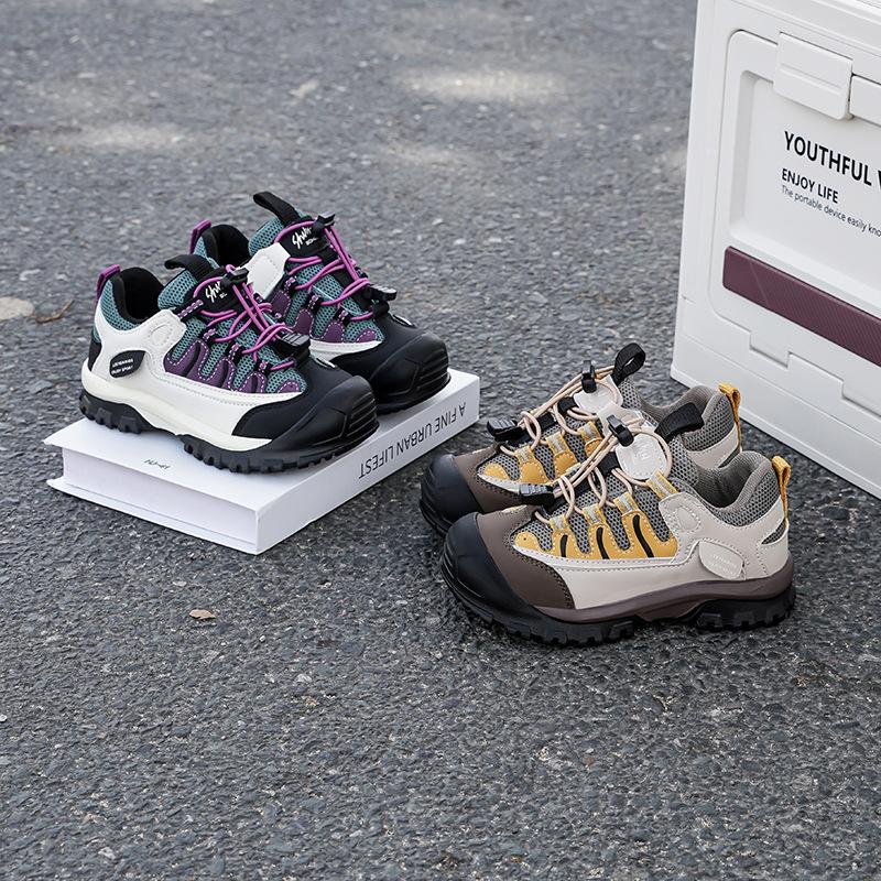 Children's sports shoes 2025 new popular autumn spring and autumn models girls mountaineering super shoes lightweight boys casual non-slip shoes