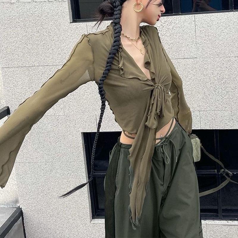 

Острый укороченный топ с V-образным вырезом и шнуровкой - Женский кардиган с длинным рукавом и прозрачными расклешенными рукавами One Size зелёный