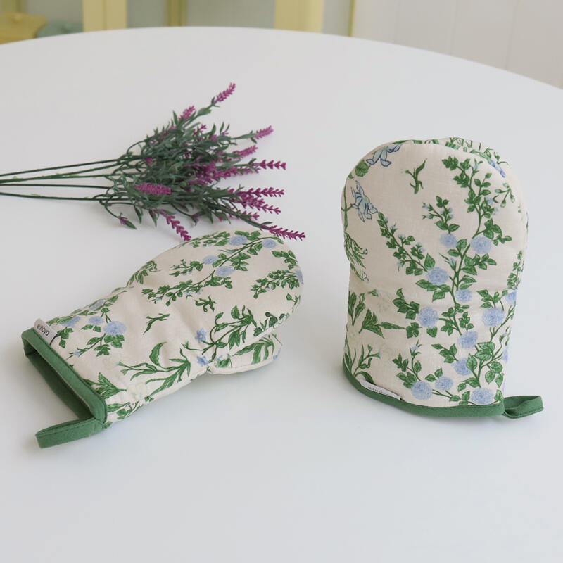

Emerald Garden Kitchen Gloves Oven Gloves