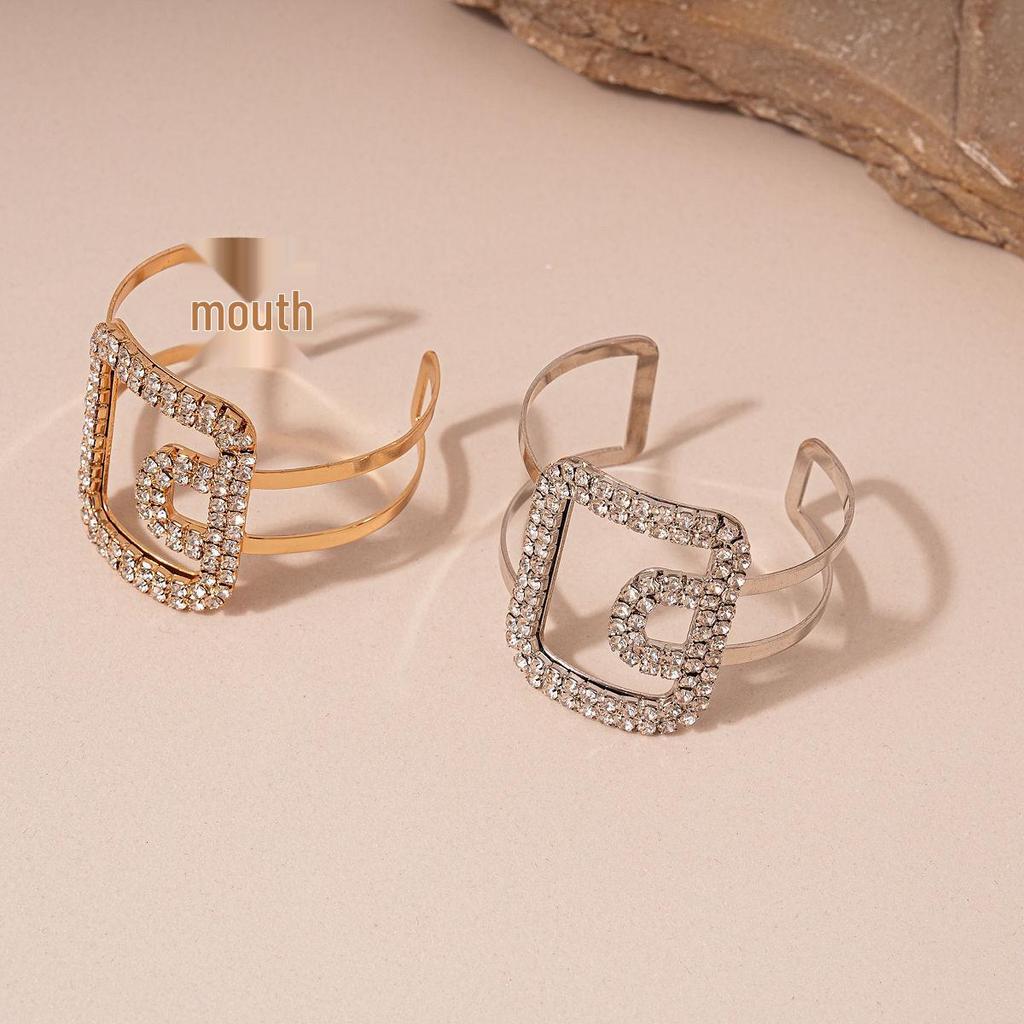 Exquisites quadratisches Diamantarmband: Luxuriöser & Vielseitiger Modeschmuck für Damen