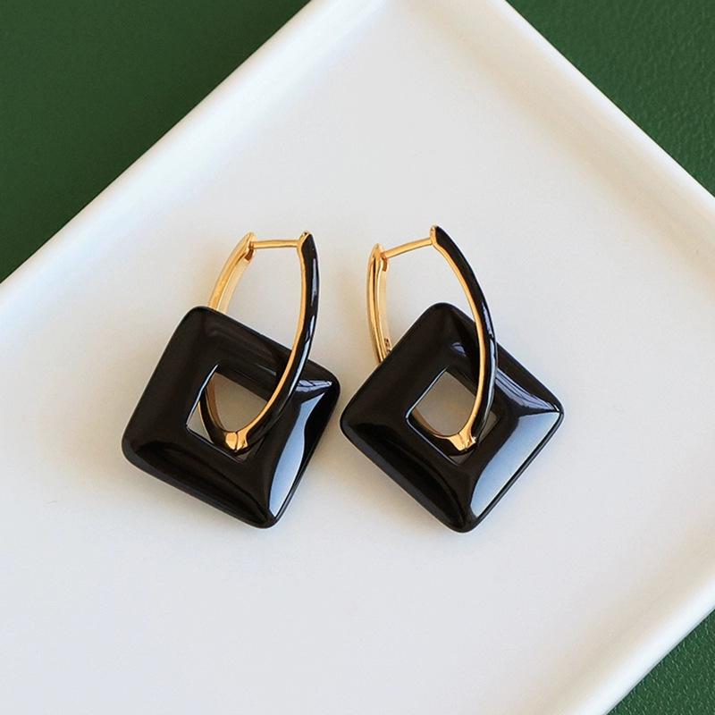 

Hetian Jade Black Geometric Hollow Square Earrings – Niche High-End Design (Pair)