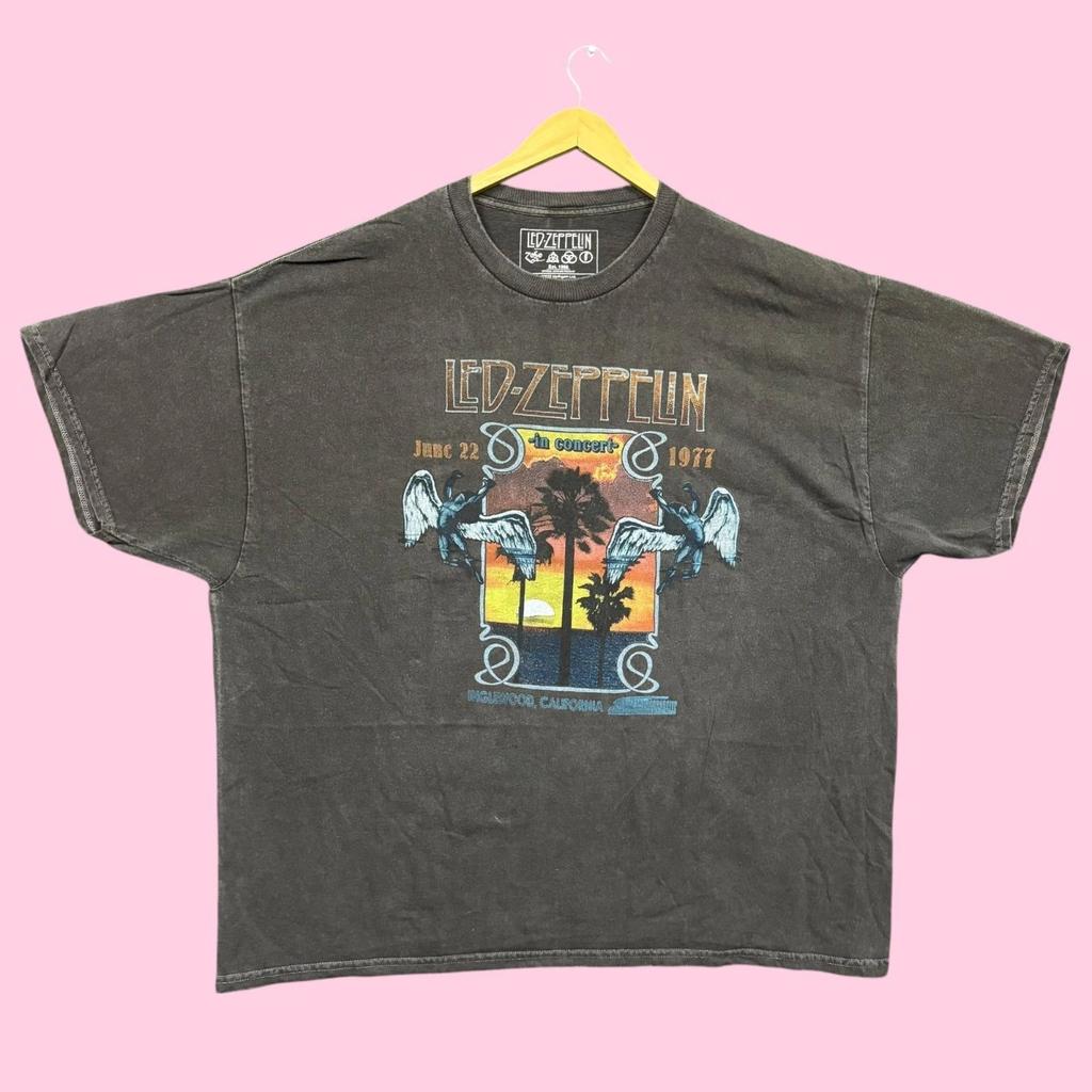 Led Zeppelin In Concert 1977 Rock Band Tee 2X/3X