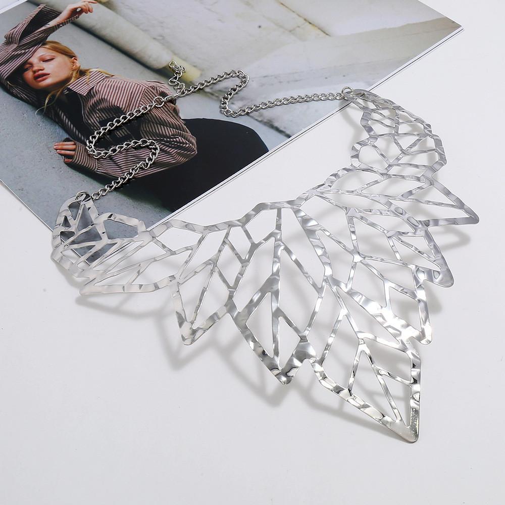 Exaggerated Hollow Leaf Chain Necklace In Gold And Silver For Trendy Adult Fashion