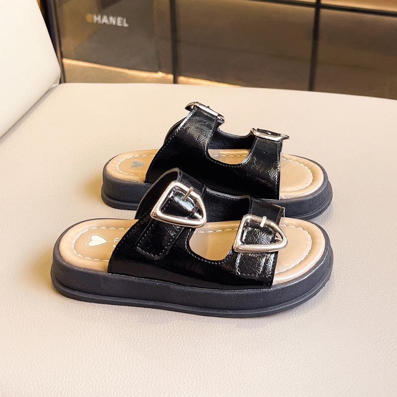 

Новые детские тапочки 2024 года Летние повседневные мюли для девочек Модные тапочки на толстой подошве с открытым носком для детей Пляжные тапочки на мягкой подошве Универсальные 26 чёрный