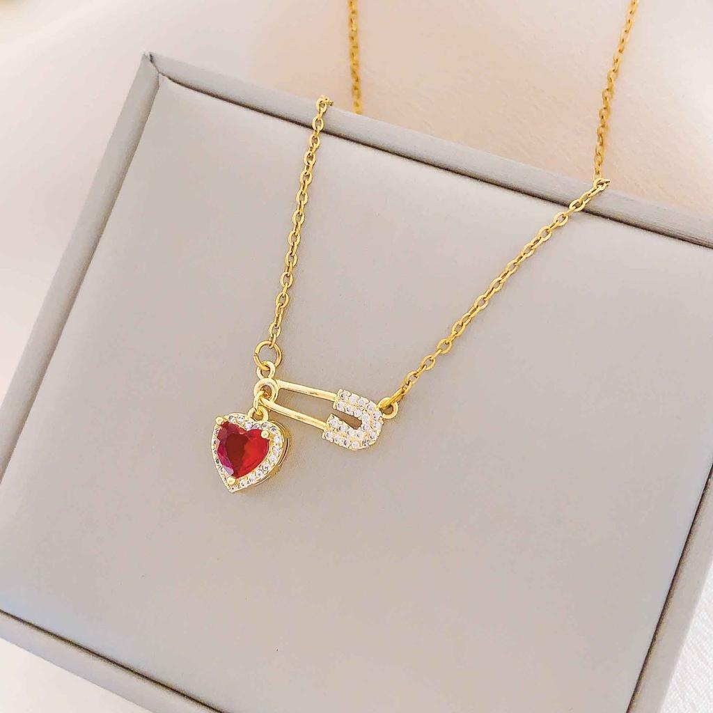 Necklace European and American Love Pin Necklace Female Personality Light Luxury Titanium Steel Collarbone Chain Wind Advanced Sense Niche