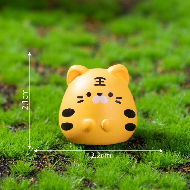 Cute and Adorable Micro-landscape Decorative Items Blind Bag Accessories and Small Desktop Ornaments for Cars
