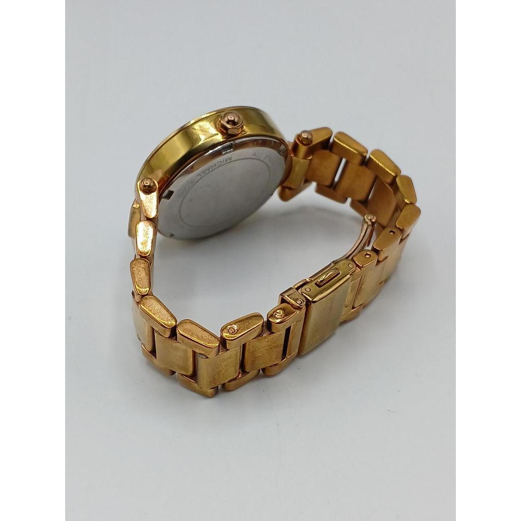 Used MICHAEL KORS MK-6352 quartz watch