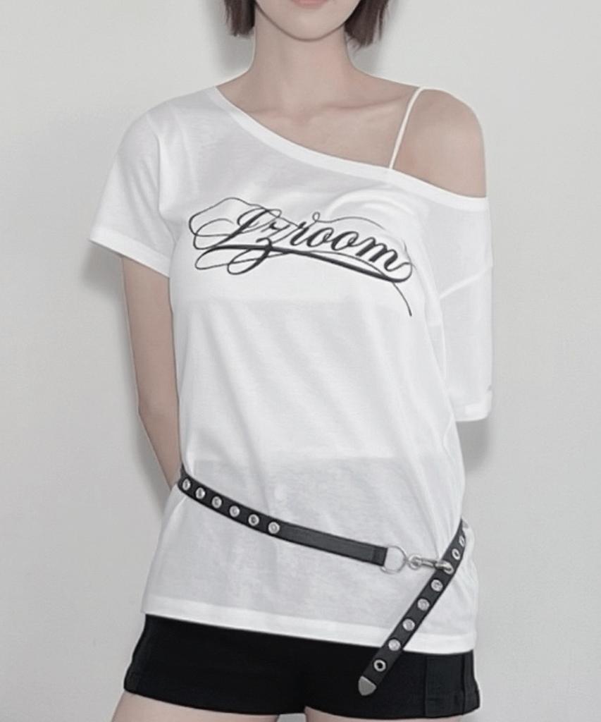Ijeulum Classic Logo Boat Neck Short Sleeve T-Shirt (White)
