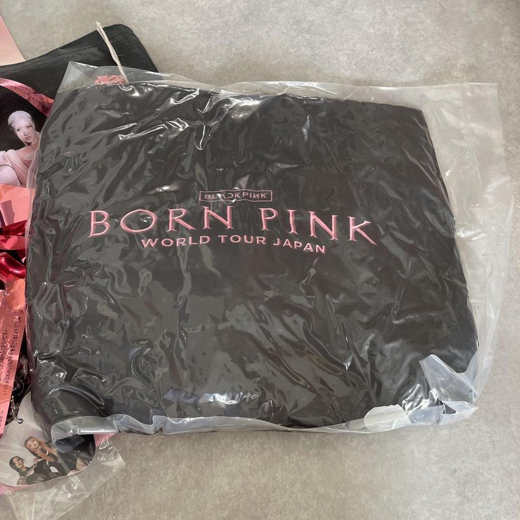 [USED] BLACKPINK BORNPINK Premium Seat Limited Goods + Silver Tape