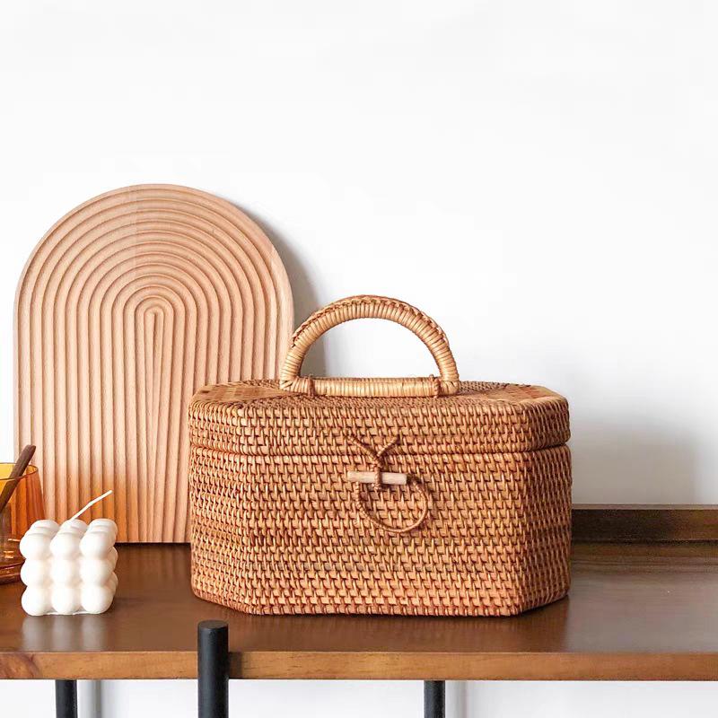 

Wicker Suitcase Tea and Fruit Storage Picnic Basket Gift Box Handheld Octagonal Box 27*15*17
