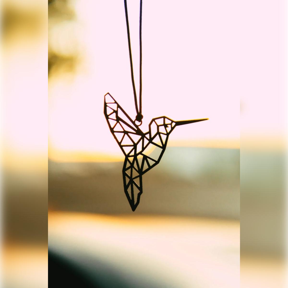 

Car Ornament Metal Hummingbird Rearview Mirror Ornament Auto Accessory