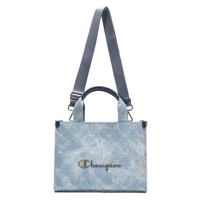 Damentaschen – Geräumige Taschen