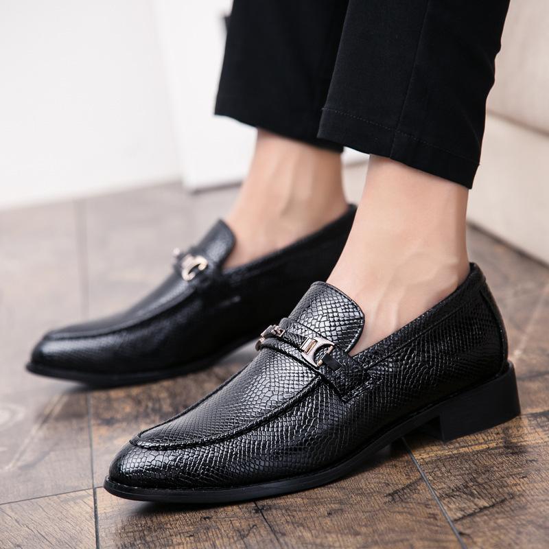 Men's Snake Pattern Small Leather Shoes 2025 Spring and Autumn Men's Pointed Leather Shoes Casual Lazy Shoes Trendy Men's Shoes
