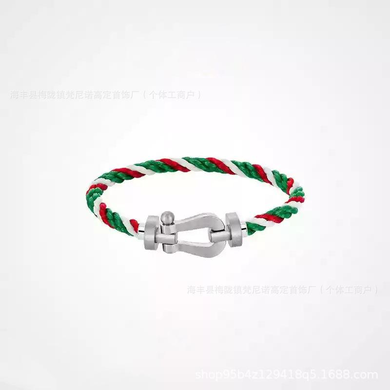 Pulsera de Oro V Full Diamond Cuerda Roja de Herradura de 8 Caracteres Cuerda de Mano de Alambre de Acero
