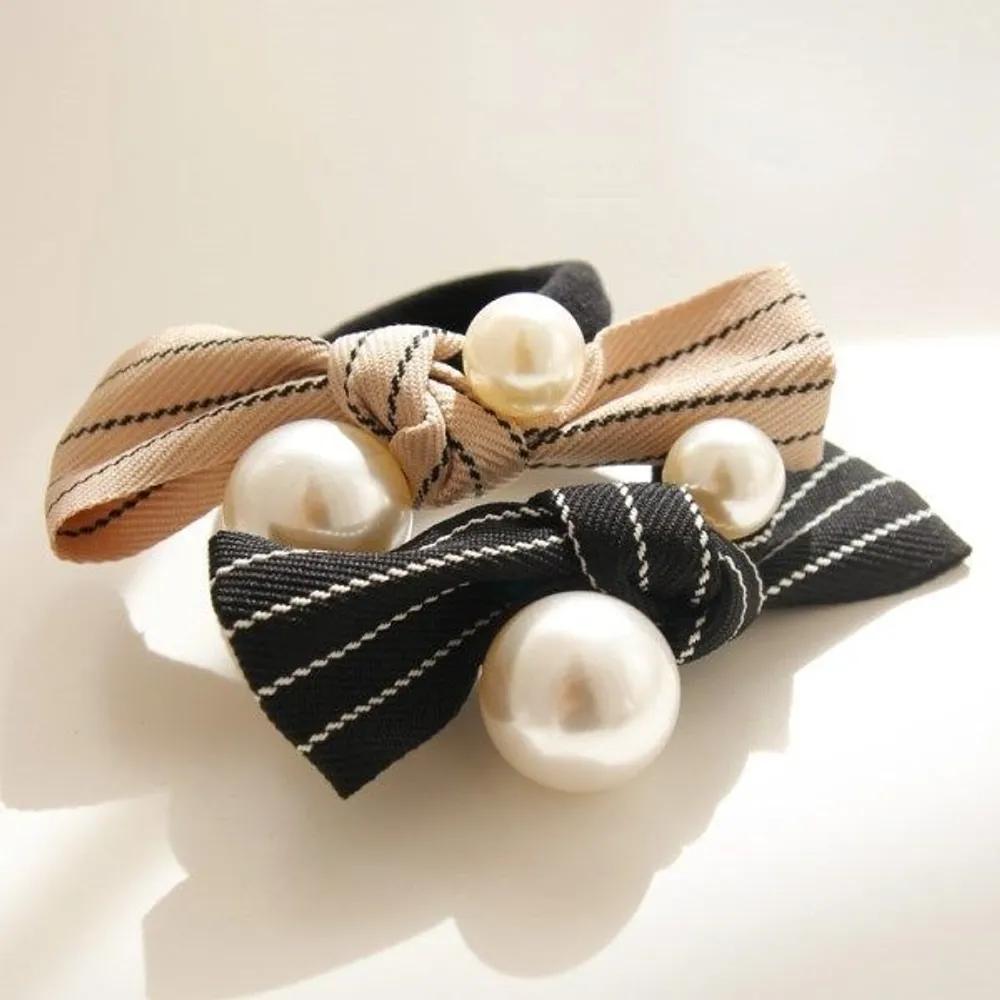 J Lauren Striped Fabric Pearl Hair Scrunchie H01089 beige