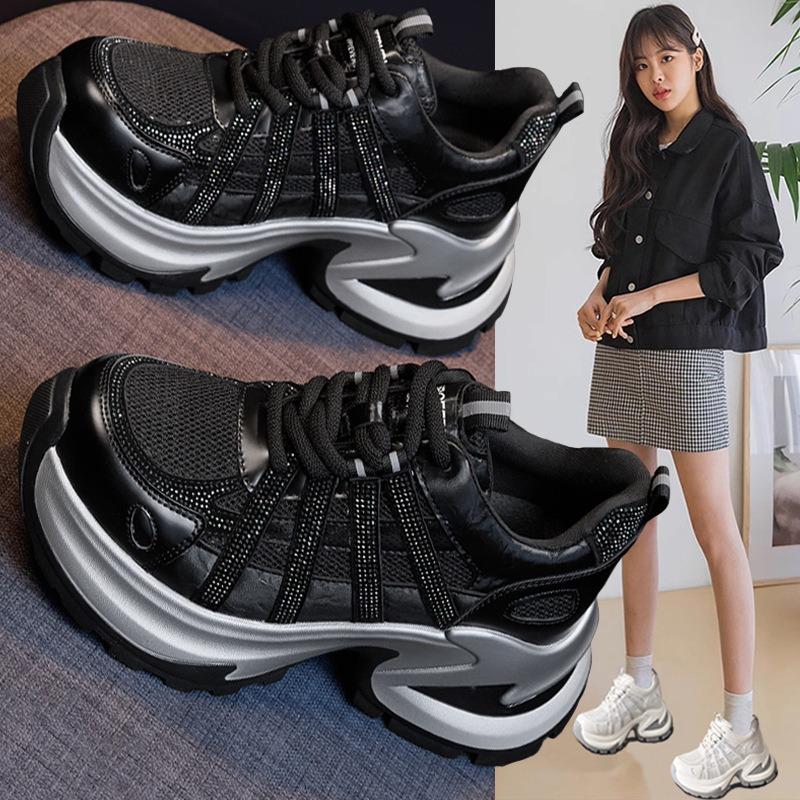Thick-soled ultra-light dad shoes with skirts, small people show height, and women's shoes with height increase in sports