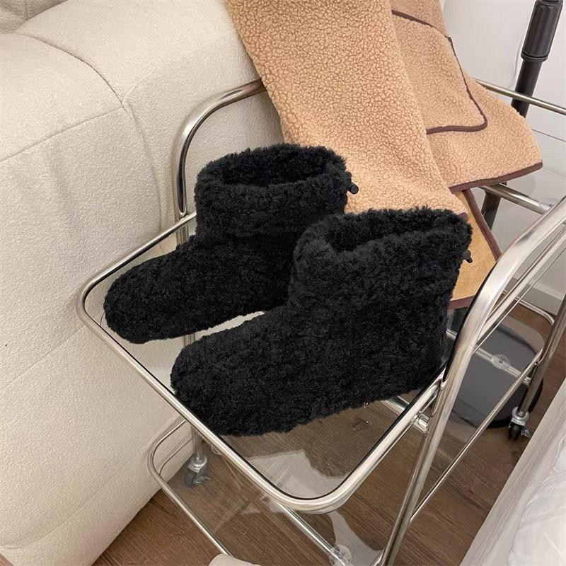Fashion velvet thickened snow boots women's new warm, non-slip and comfortable flat-bottomed short fluffy boots