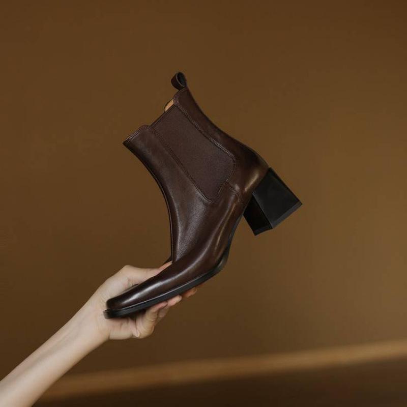 Autumn and Winter Leather Square Head Versatile Martin Boots Medium Heel Large Size Women's Boots Sleeve Cowhide Comfortable Rubber Sole Low Boots