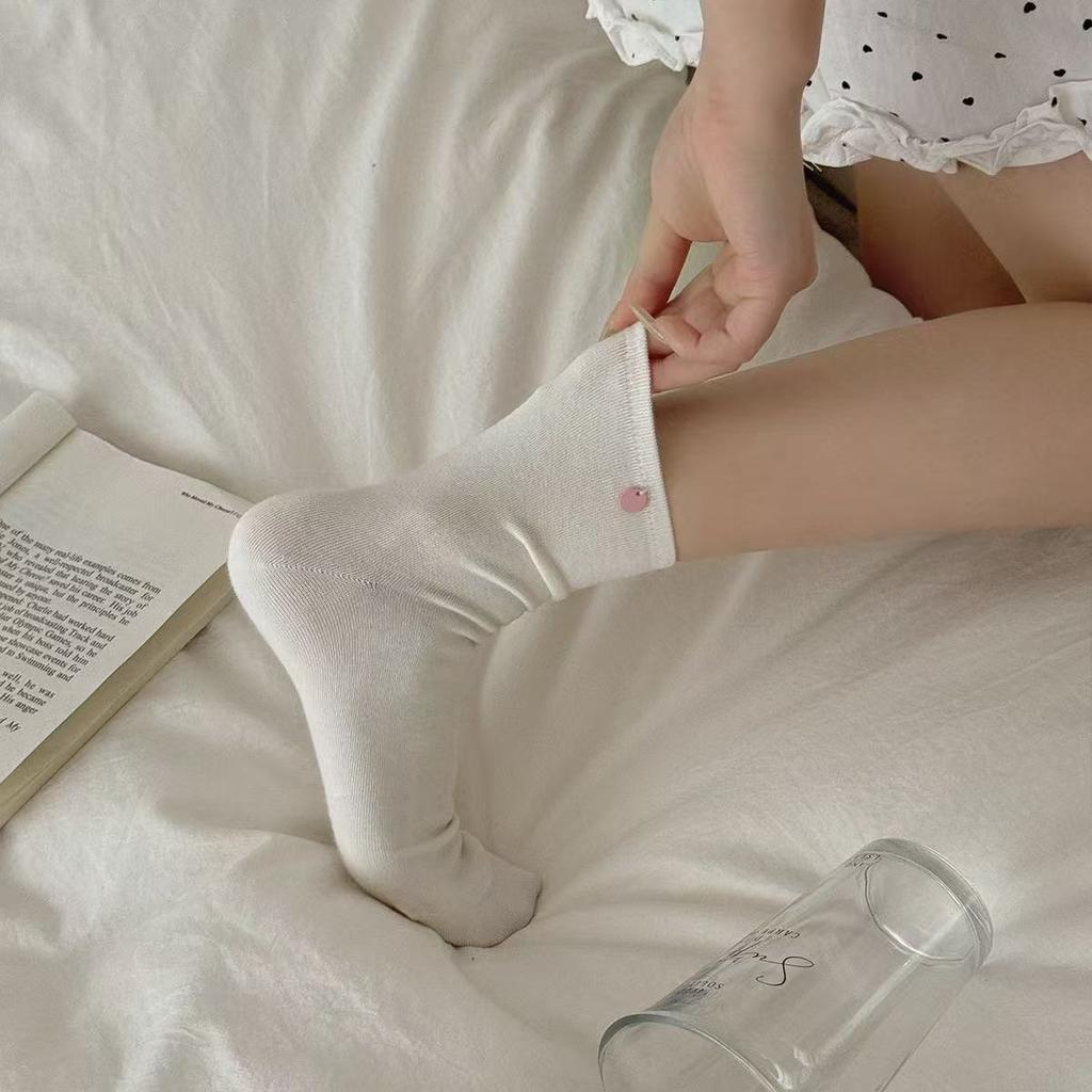 Ladies Spring and Summer Cream Wind Gentle Shell Buttons Lovely Everything Boneless Tube Socks