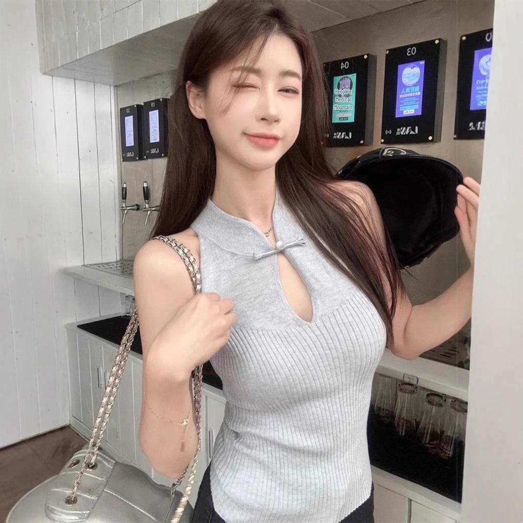 Chinese Style Halter Frog Button Cutout Knitted Vest - Women's Slim-Fit Sleeveless Summer Top