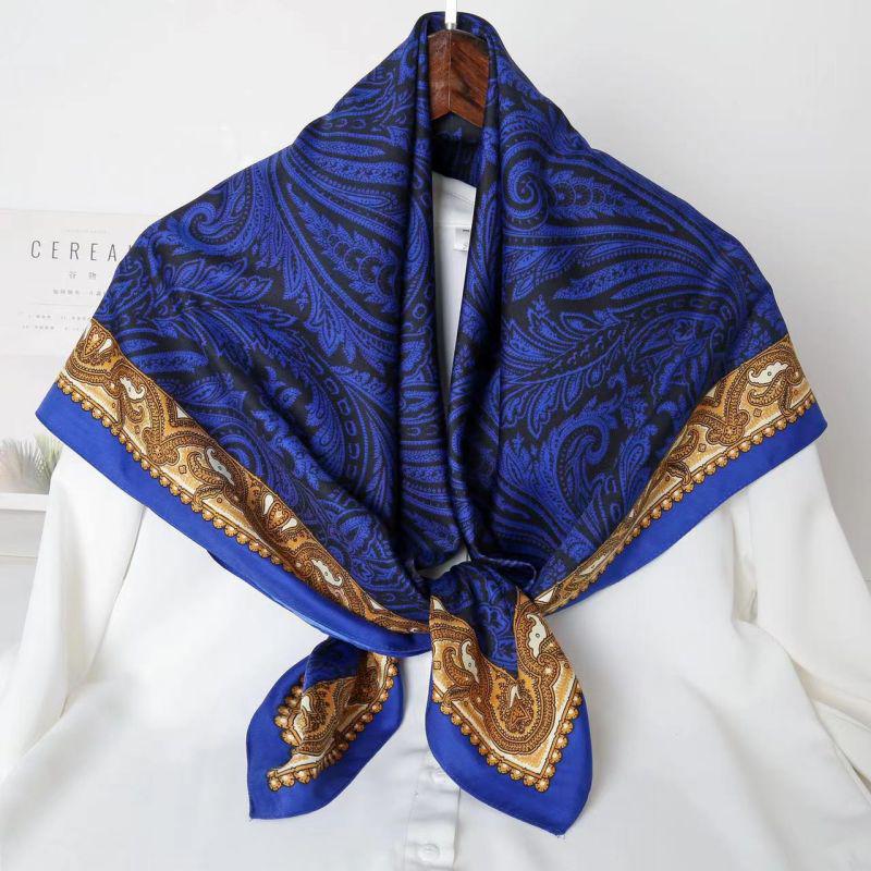 Black and White Animal Print Faux Silk Twill Scarf - 90x90CM Autumn/Winter Shawl for Women