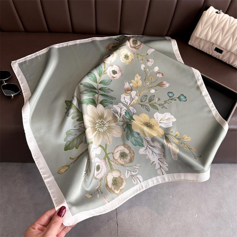 Korean Style Printed Square Scarf Fashion Neck Scarf For Women 66*70cm